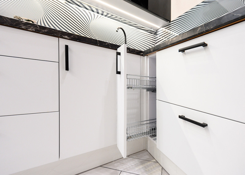 Заказать угловую кухню в Черноморске