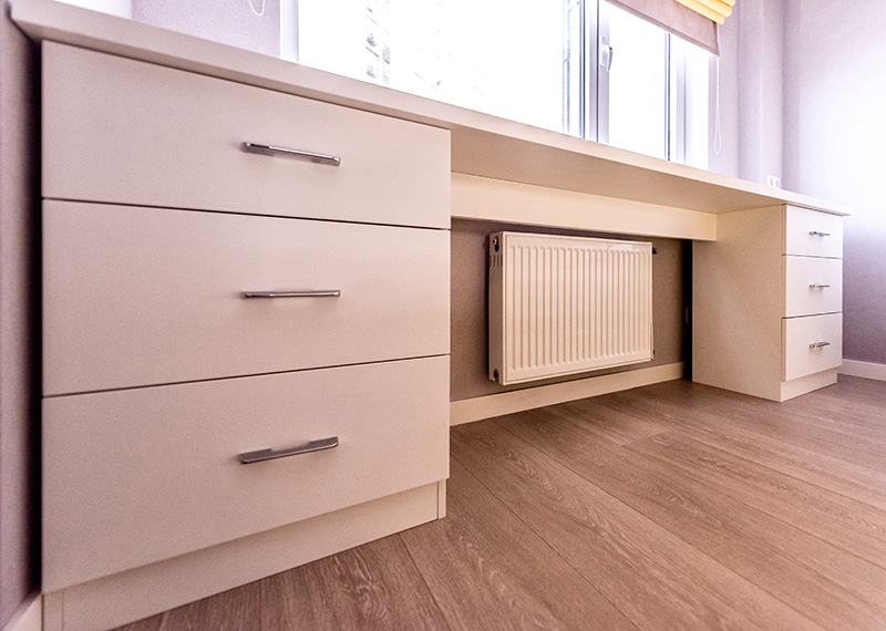 Письменный стол под заказ в Одессе