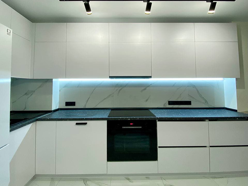 Кухня из ДСП с подсветкой на заказ