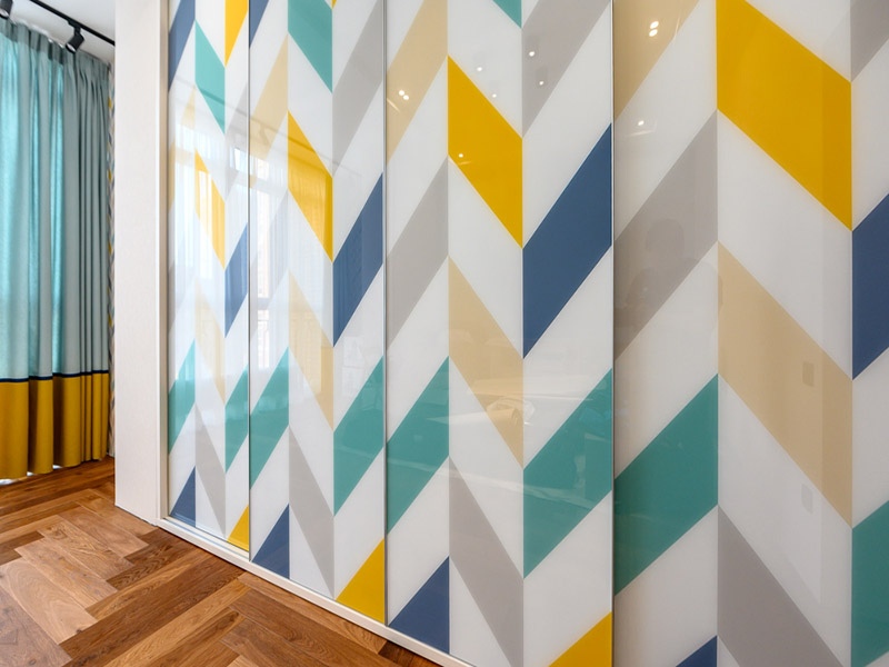 Заказать шкаф под обои в Одессе