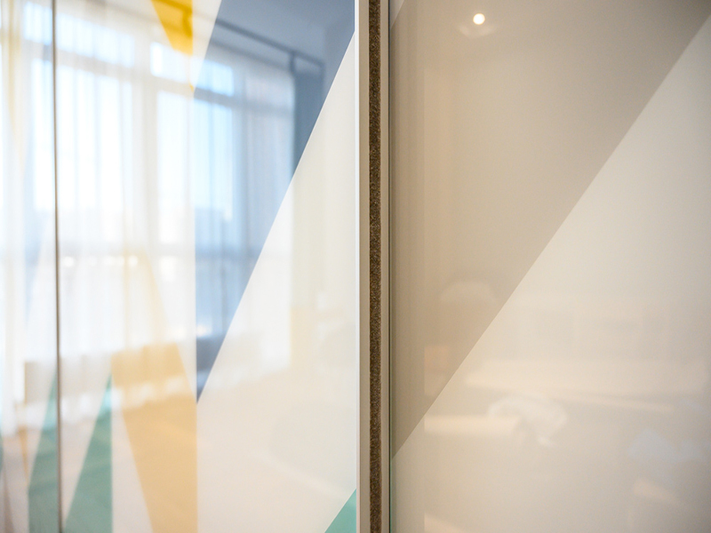 Безопасные двери в детский шкаф.